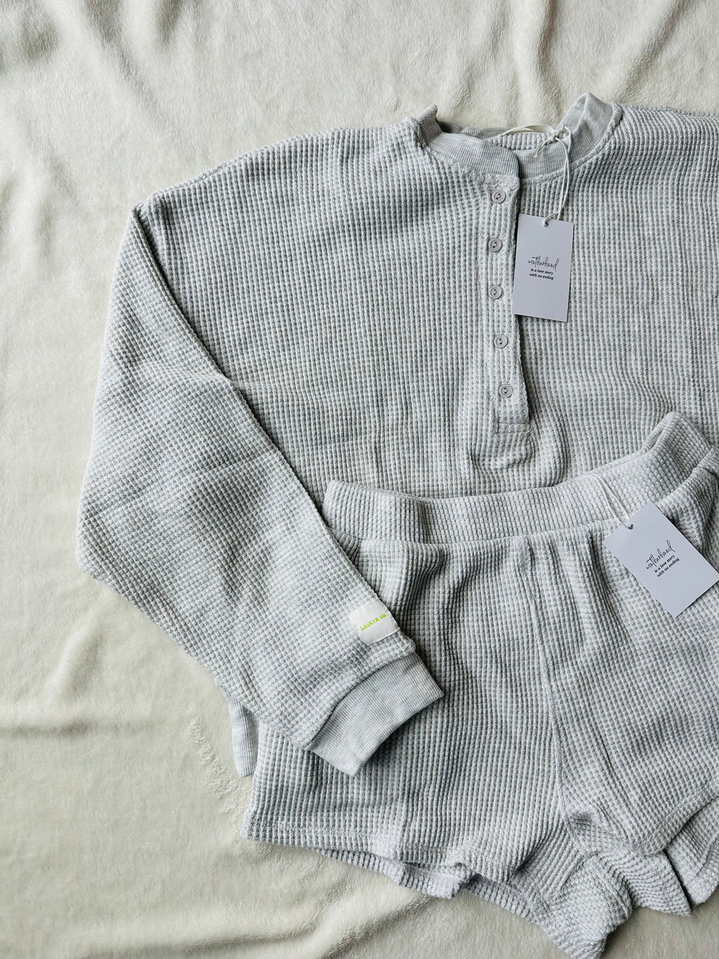 MAMA HENLEY SET (CREAMY CLOUD)