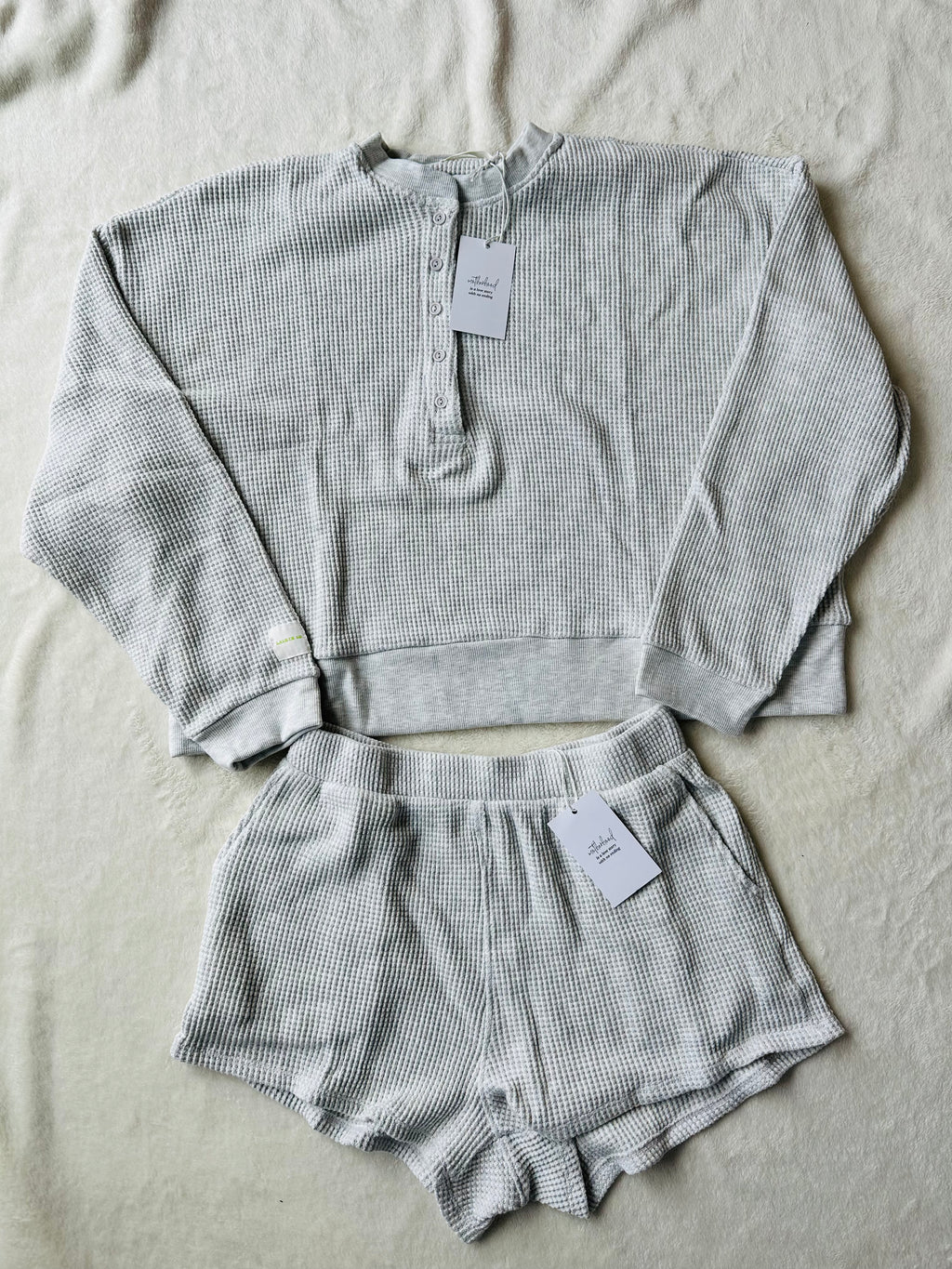 MAMA HENLEY SET (CREAMY CLOUD)