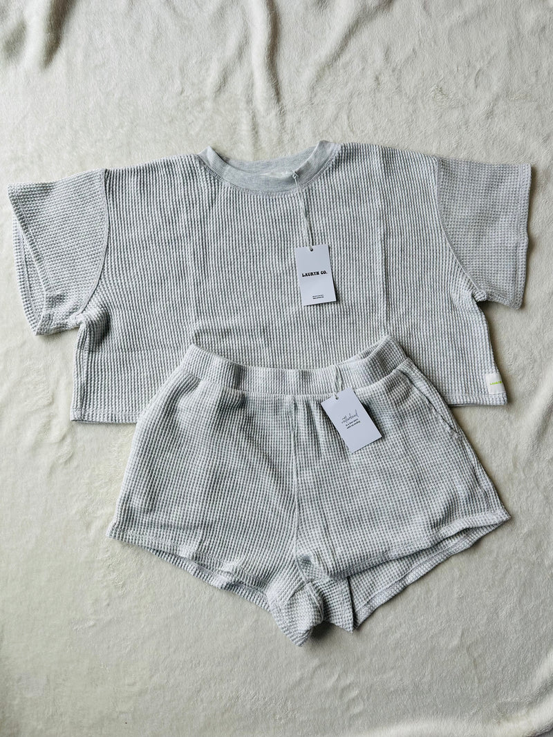 MAMA TEE + SHORTS SET (CLOUDY CREAM)