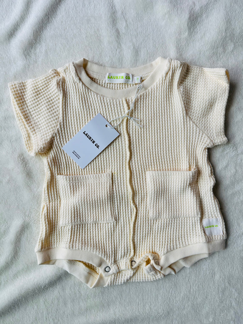 BABY SHORT SLEEVE ROMPER (BUTTERCREAM)