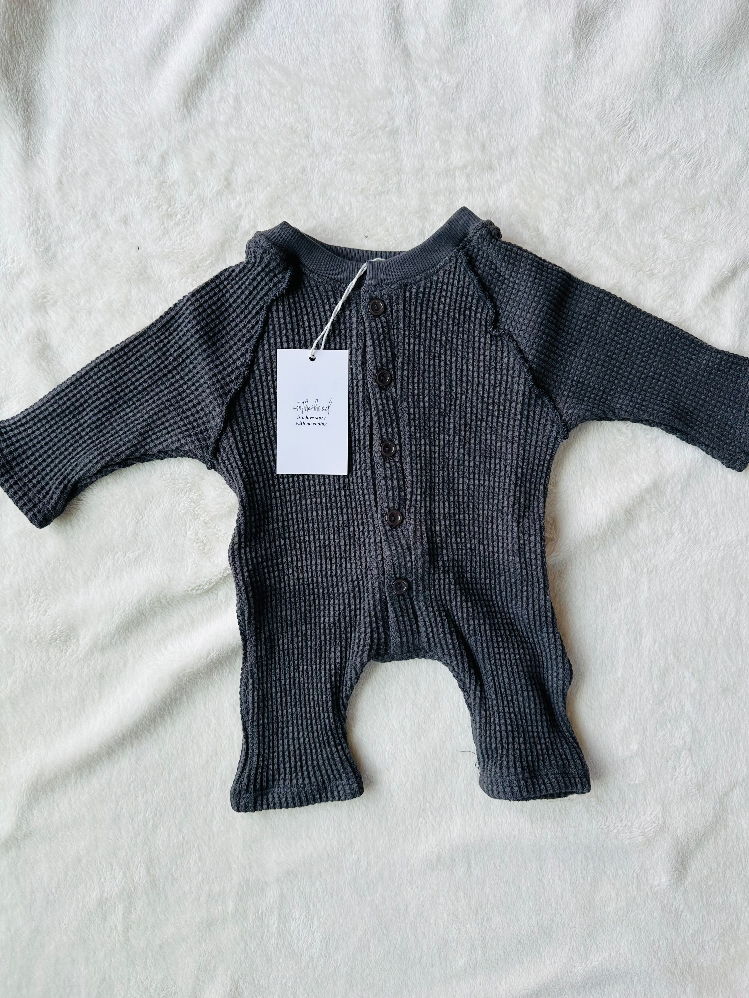 BABY BUTTON DOWN ONESIE (FOG)