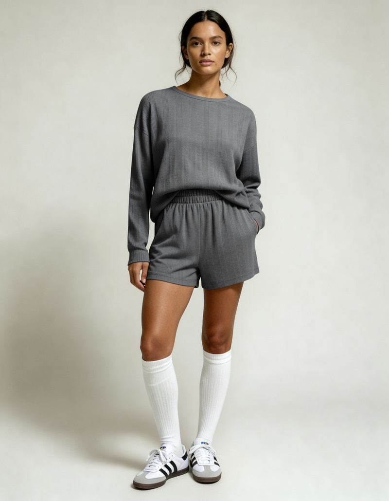 MAMA POINTELLE LONG SLEEVE TOP + SHORTS (ELEPHANT)