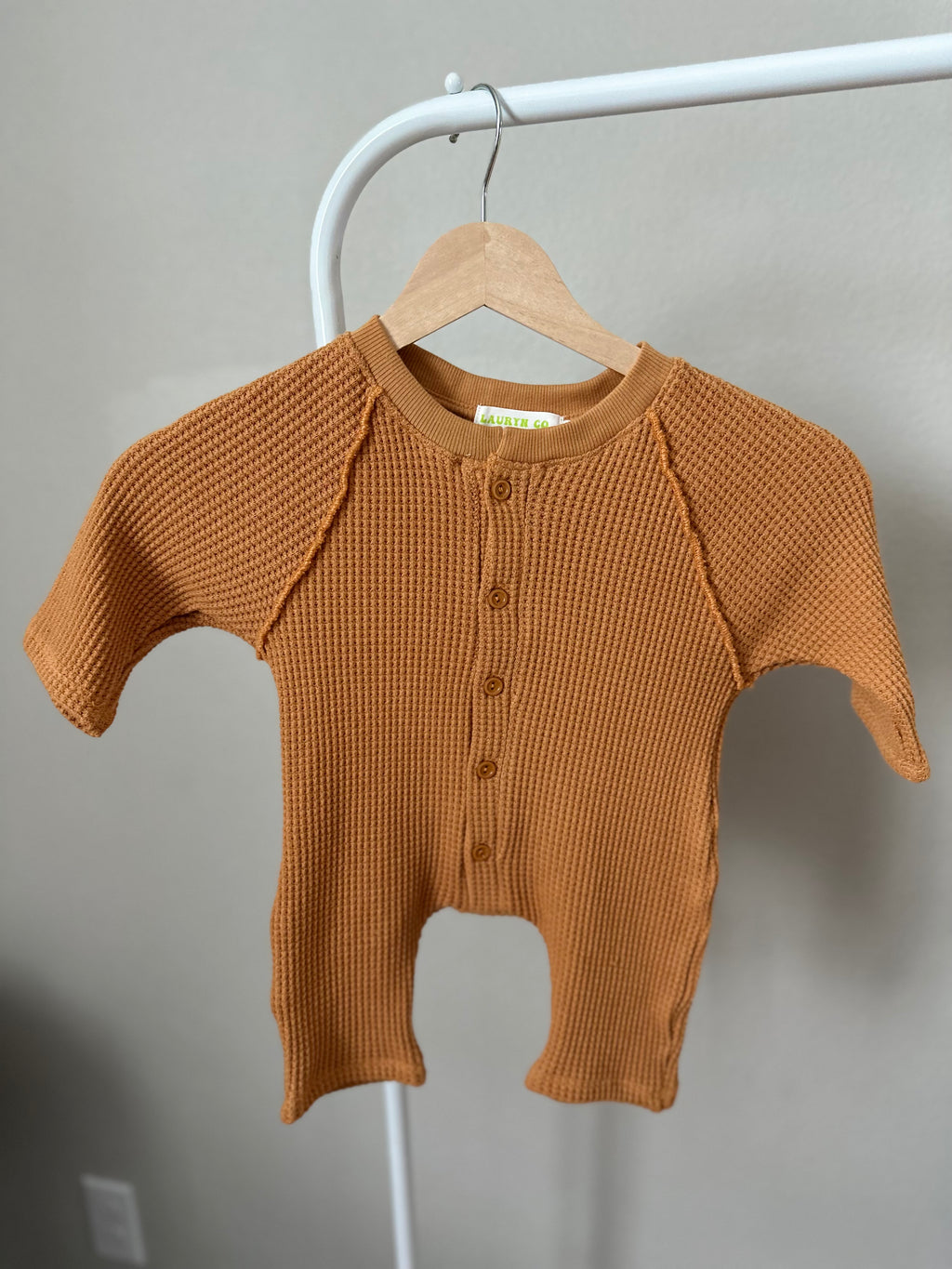 BABY BUTTON DOWN ONESIE (PUMPKIN SPICE)