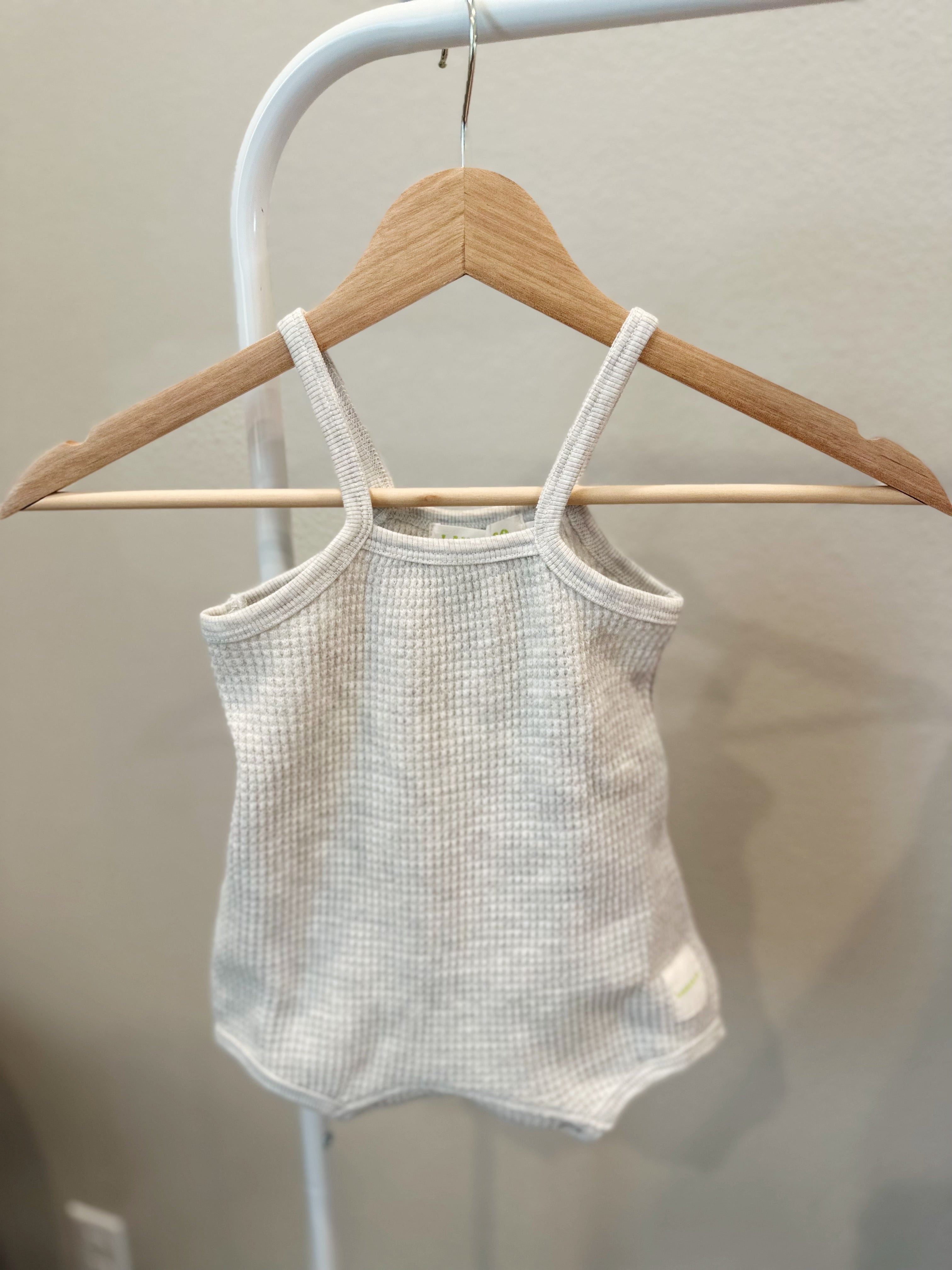 BABY SPAGHETTI ROMPER (CREAMY CLOUD)